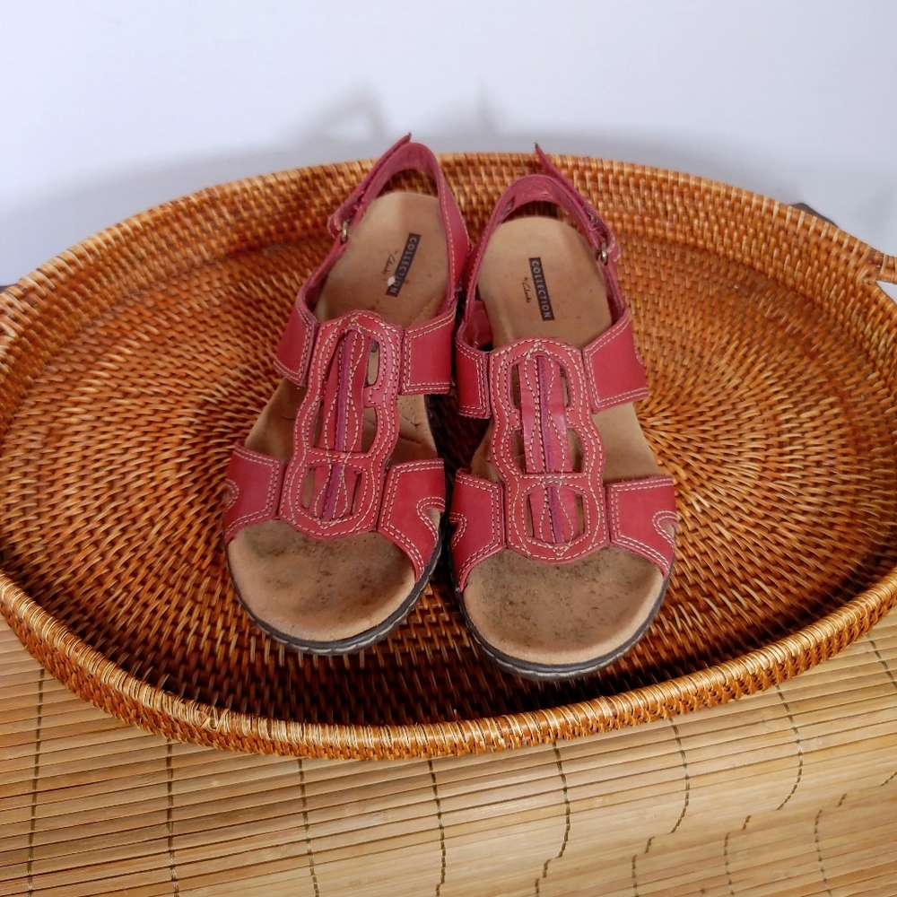 Clarks - Picture 3 of 8